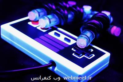 تولید دست رباتیكی كه بازی ویدئویی انجام می دهد