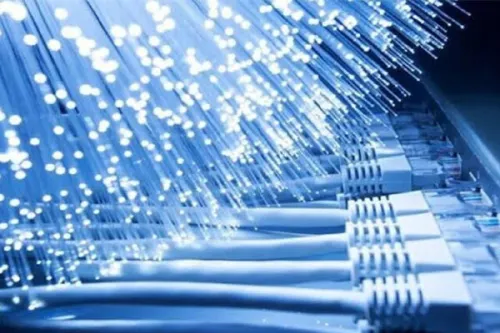 مقایسه آماری سرعت اینترنت و میزان قطعی داده در اپراتورهای مختلف